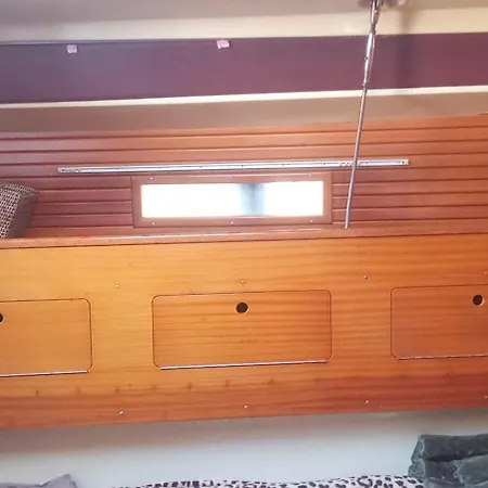 Hotel na wodzie Voilier Tamara